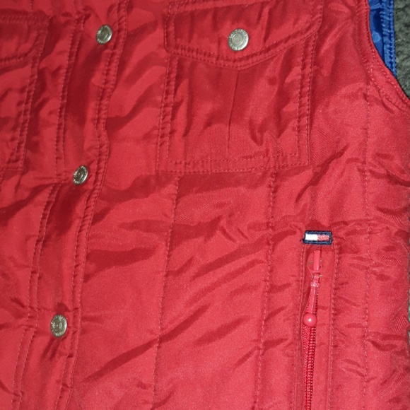 TOMMY HILFIGER Padded Winter Vest! Size Medium! - Picture 3 of 8